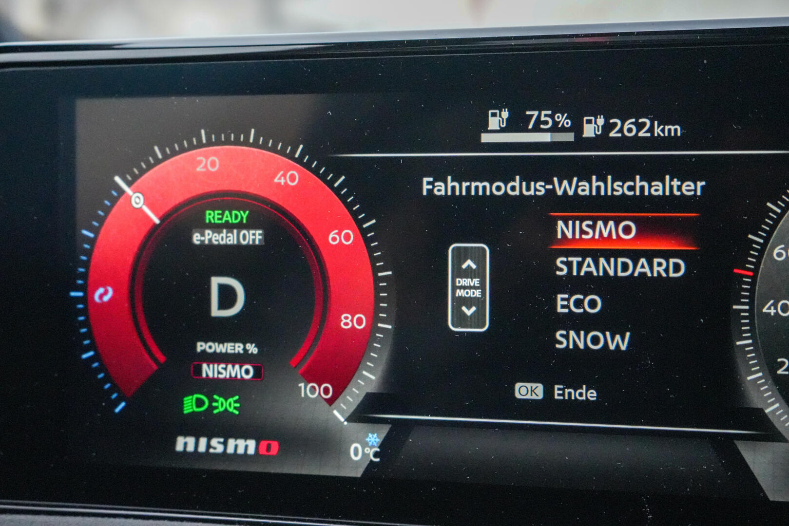 2025 Nissan Ariya Nismo Test Review Fahrbericht Stealth Grey Grau