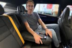 Beinfreiheit Polestar 4 SUV Kopffreiheit Raphael Gürth autofilou Zweite Reihe Raum Platzangebot