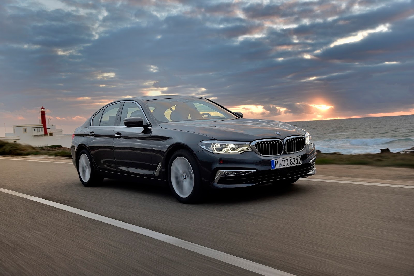 009-2017-BMW-530d-xDrive-G30-Limousine-Allrad-test-review-fahrbericht ...