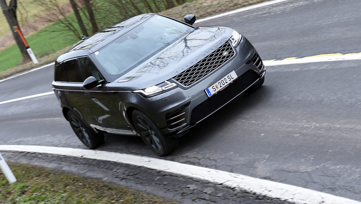 Range Rover VELAR R-Dynamic SE D240 Corris Grey Grau test review