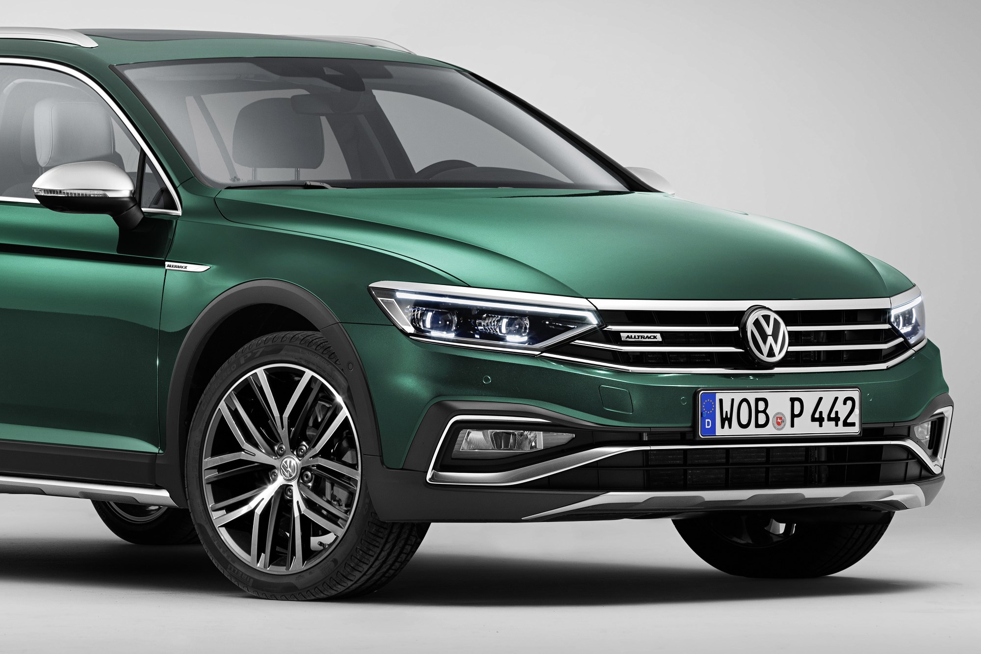 2019 VW Passat Variant Combi Kombi R-Line Alltrack versus Vergleich ...