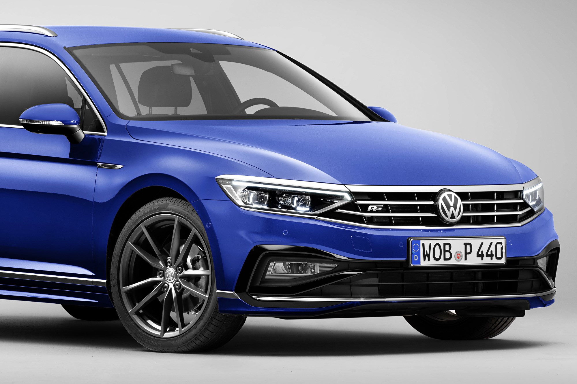 2019 VW Passat Variant Combi Kombi R-Line Alltrack versus Vergleich ...