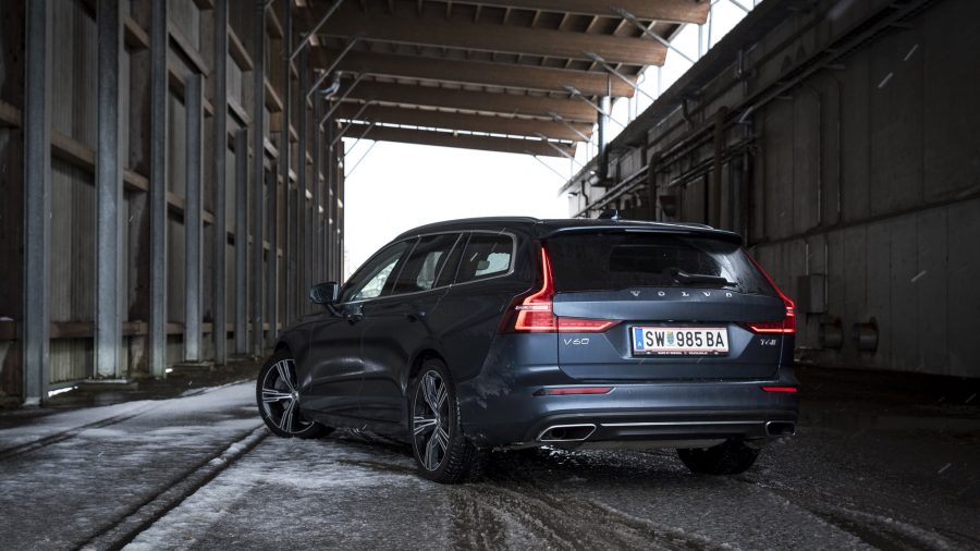 Volvo V60 Inscription T6 AWD Test Review Denim Blau blue autofilou